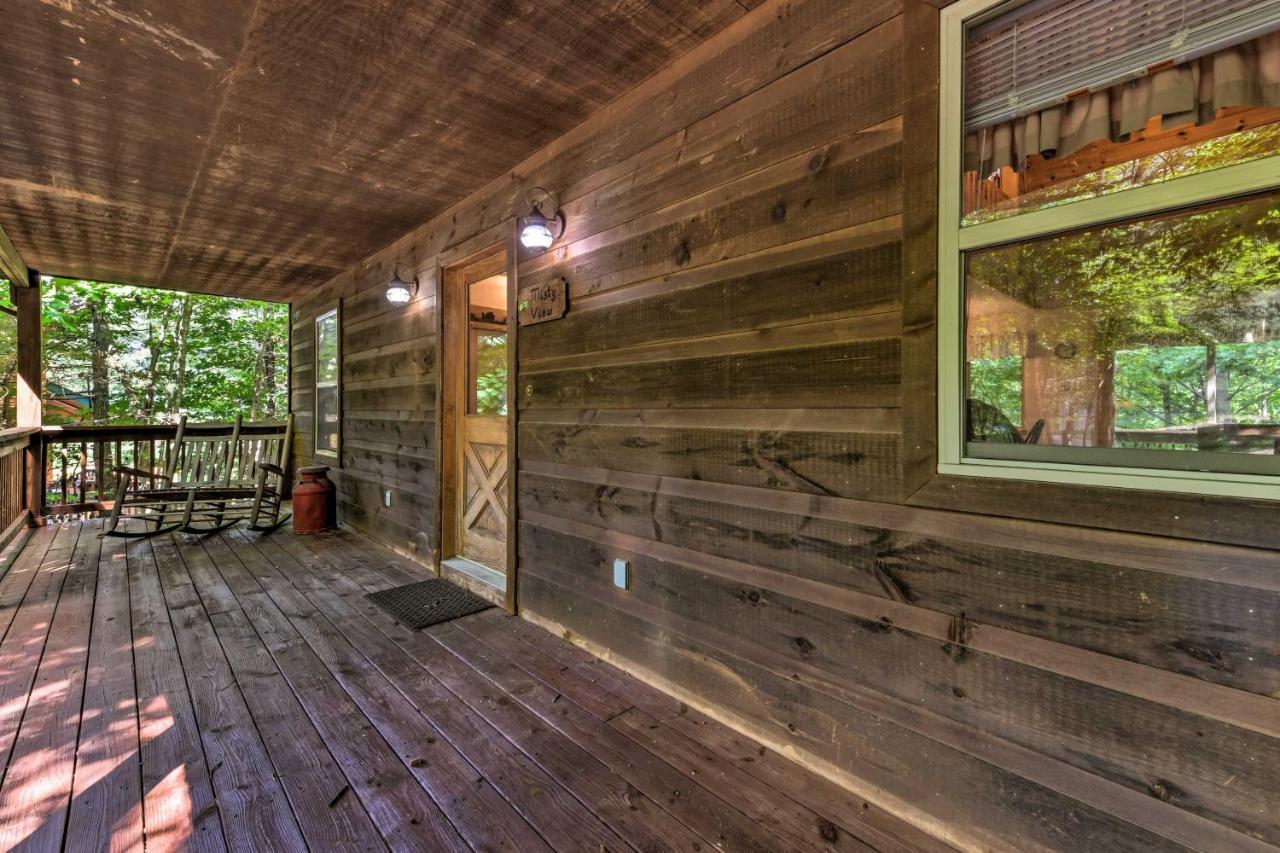 Quiet And Secluded Gatlinburg Cabin With Hot Tub! Villa Exterior foto